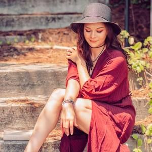 Meet your Posher, Jenna